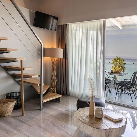 Blue Carpet Luxury Suites 페프코초리 외부 사진