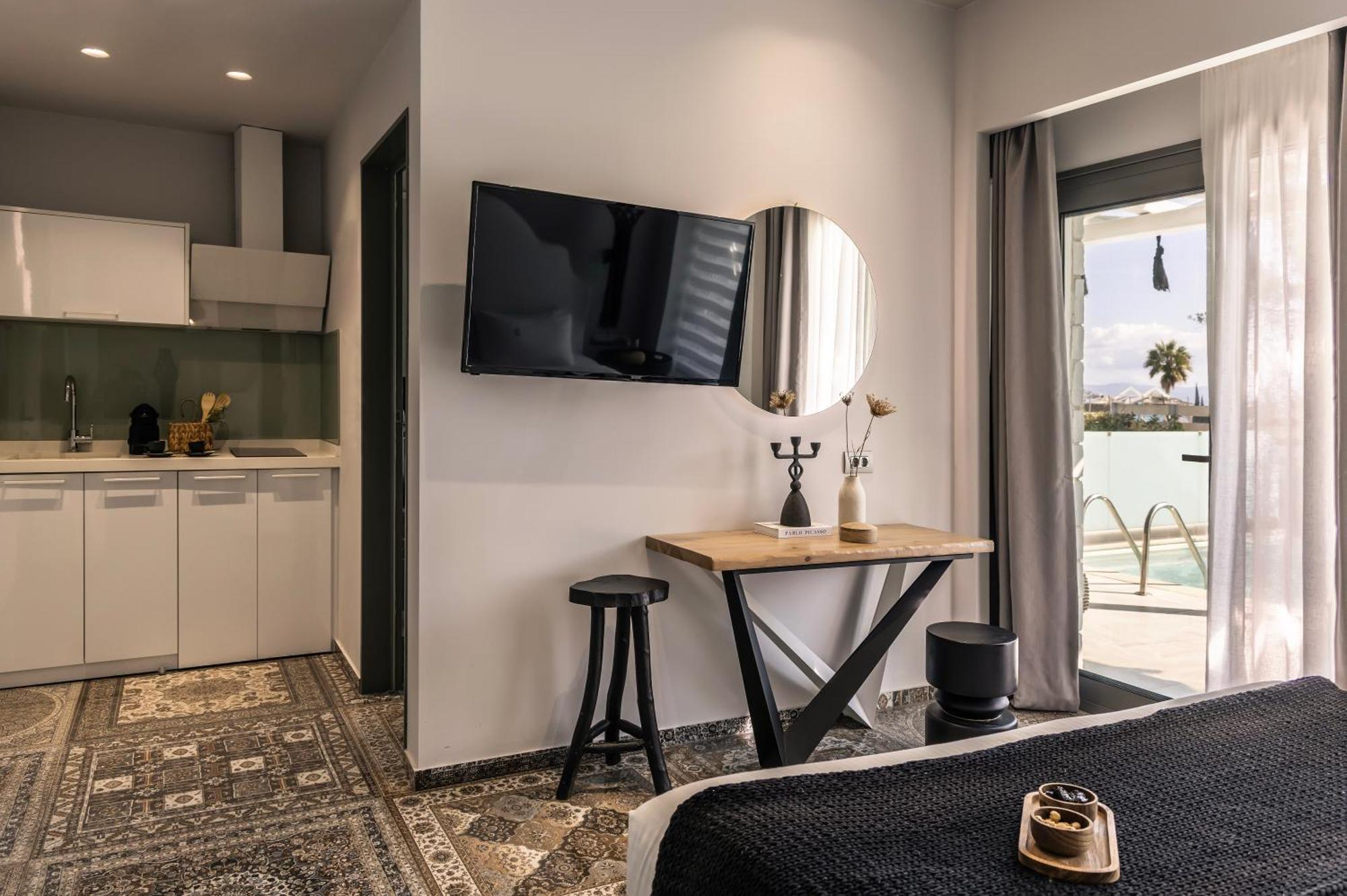Blue Carpet Luxury Suites 페프코초리 외부 사진