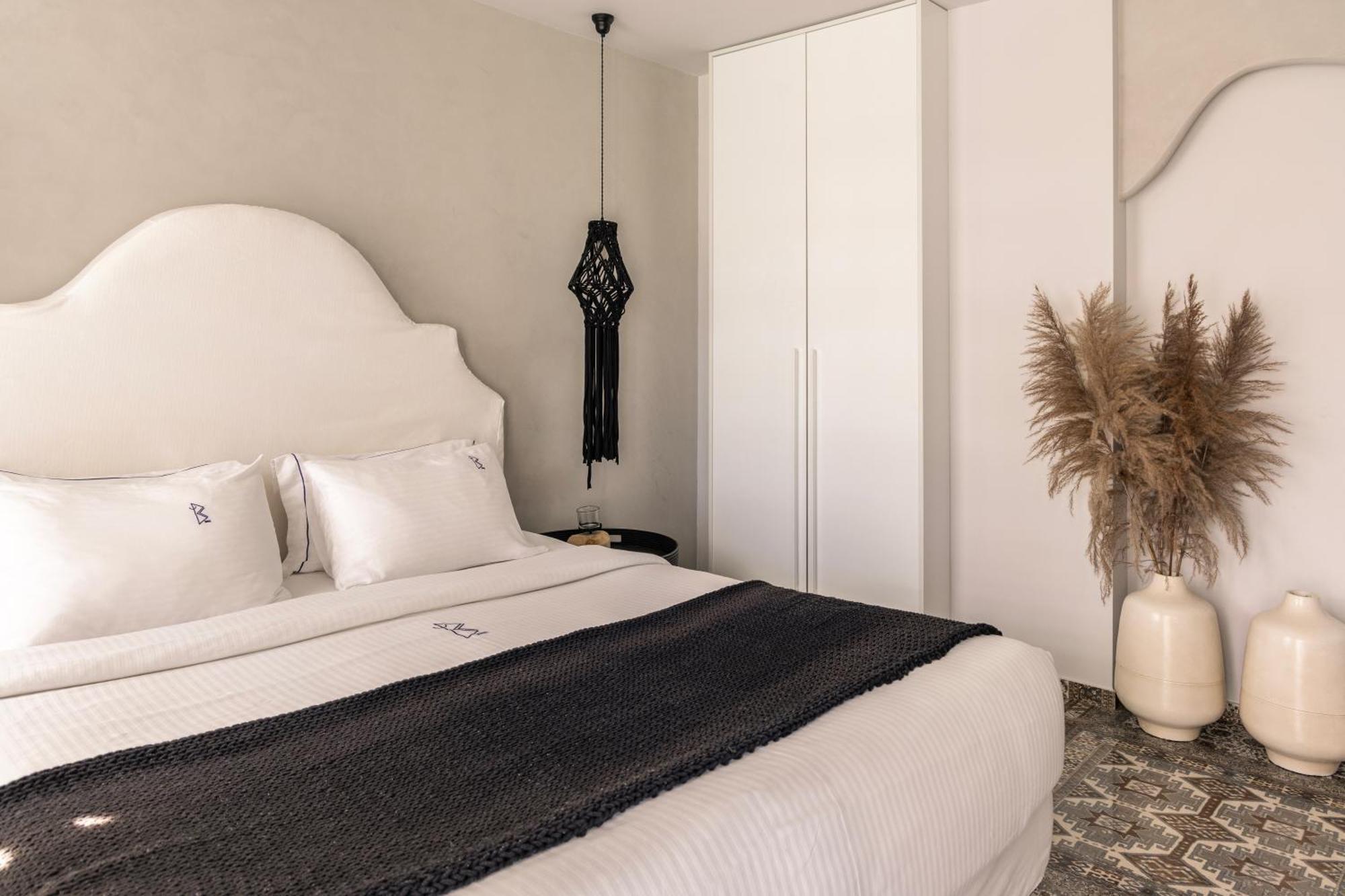 Blue Carpet Luxury Suites 페프코초리 외부 사진