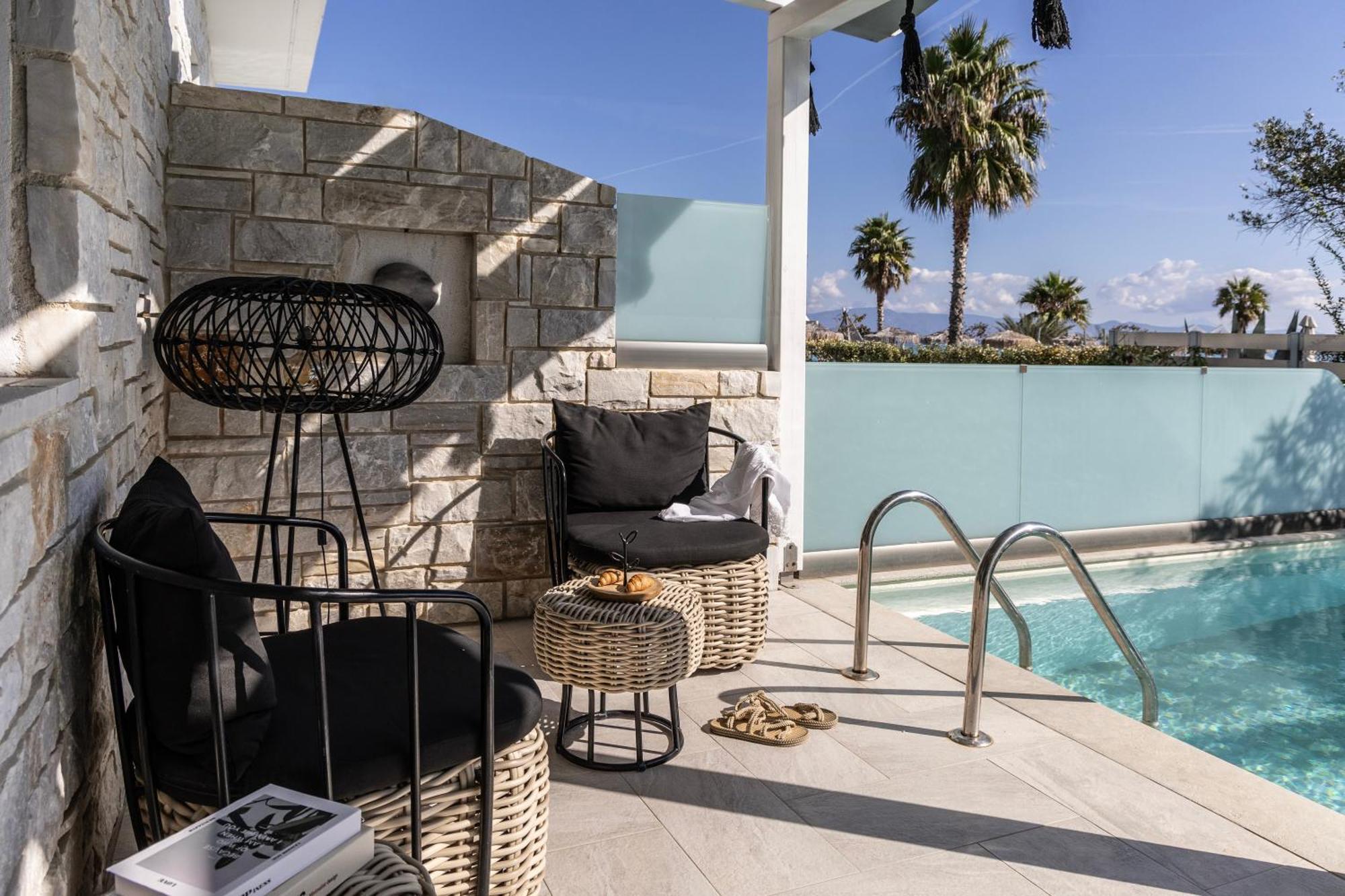 Blue Carpet Luxury Suites 페프코초리 외부 사진