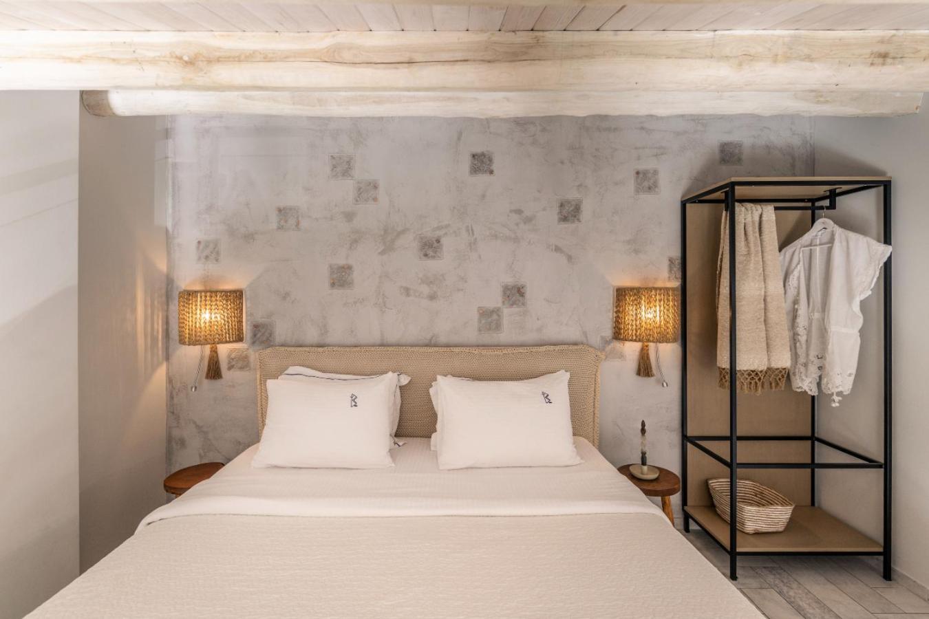Blue Carpet Luxury Suites 페프코초리 외부 사진