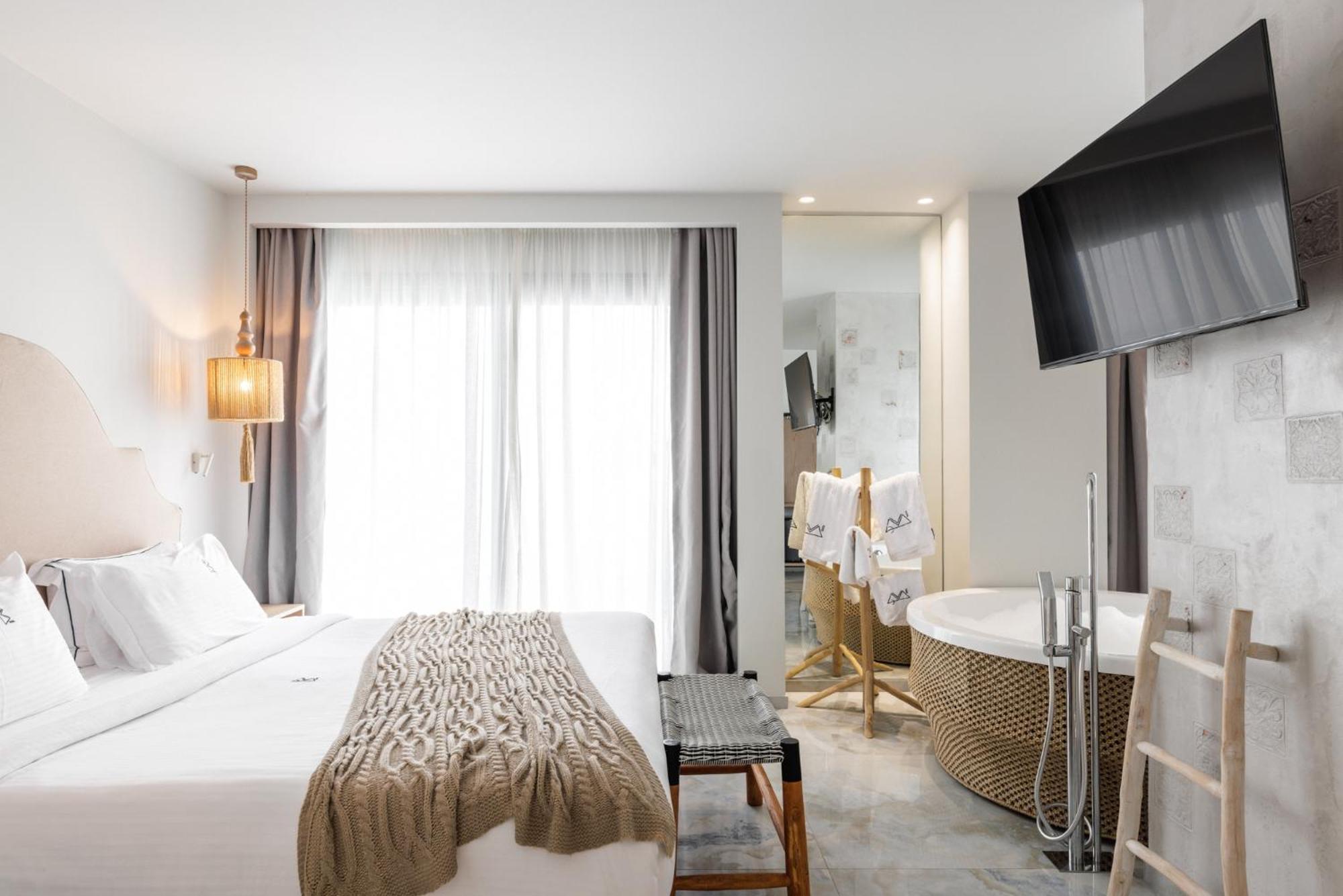 Blue Carpet Luxury Suites 페프코초리 외부 사진