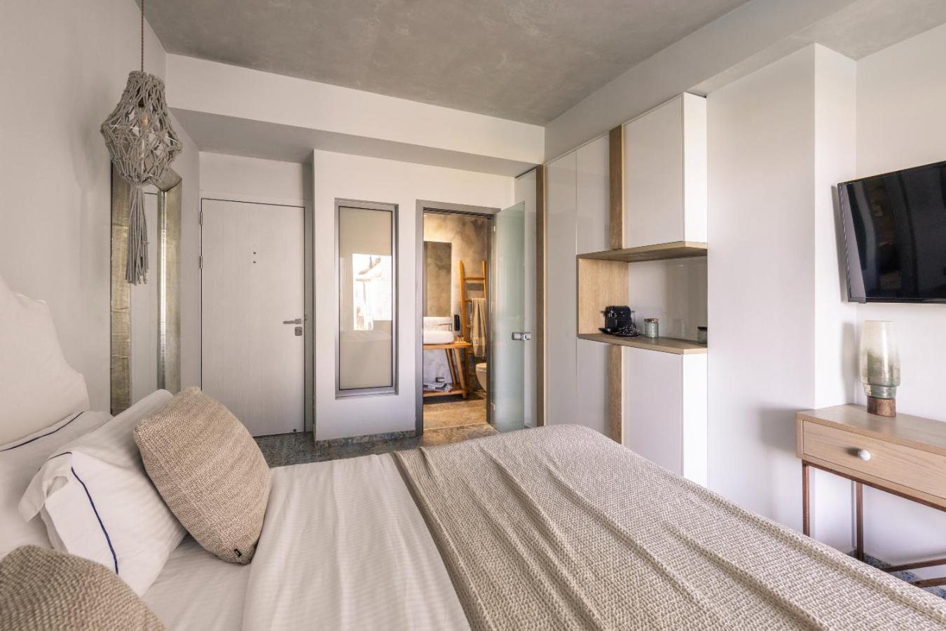 Blue Carpet Luxury Suites 페프코초리 외부 사진